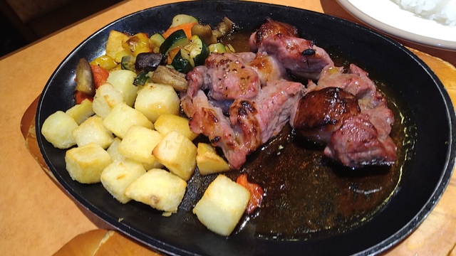 サイゼリヤで食うワイヤ ⑭ (15).JPG